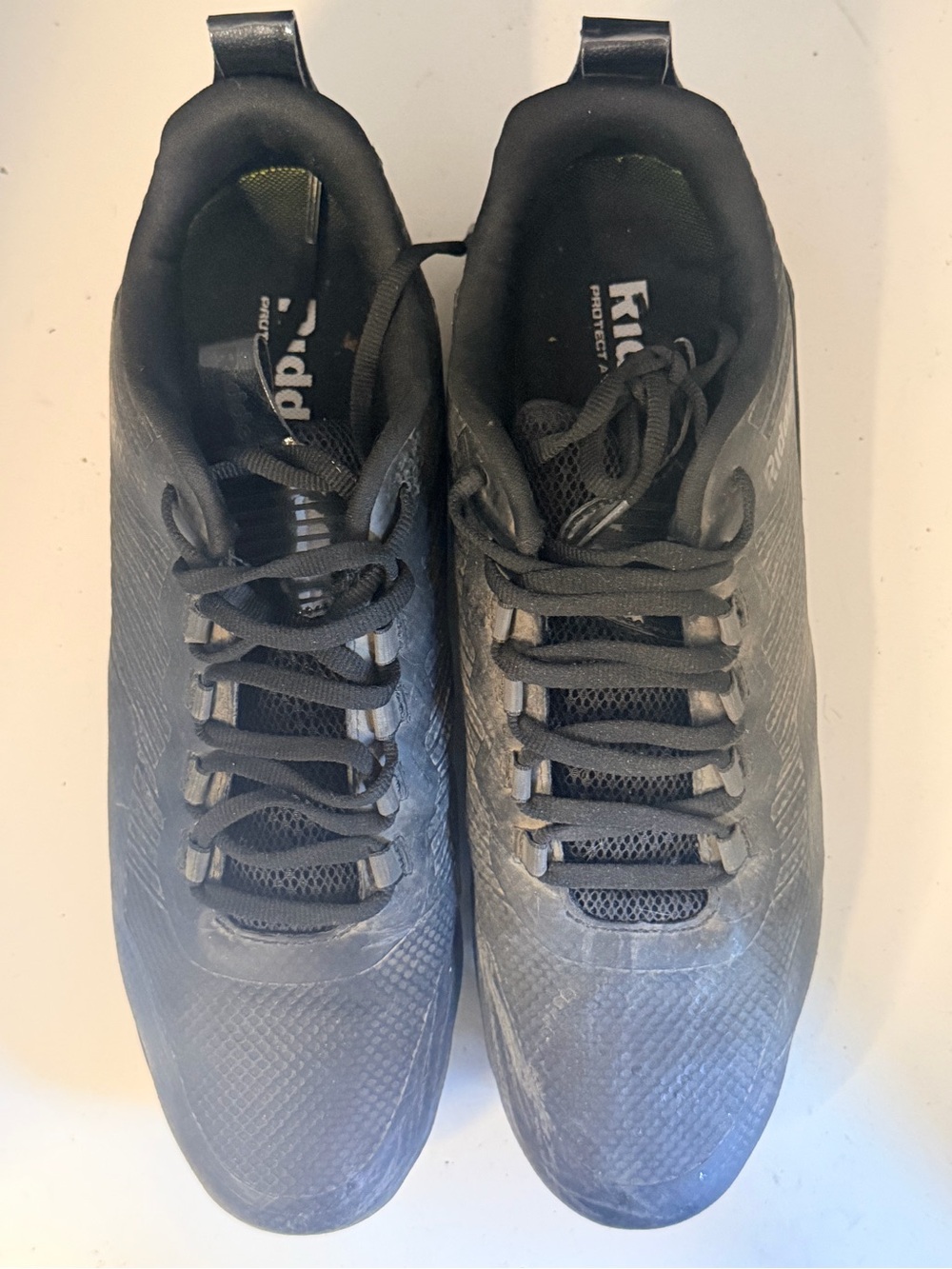 Riddell Men's Black baseball cletes Athletic Lace-Up Shoes